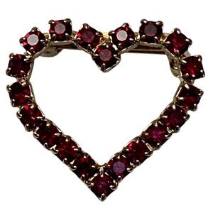 Vintage red rhinestone heart shaped goldtone brooch